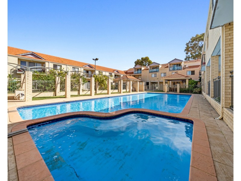 10/24 Burton Street, Cannington WA 6107
