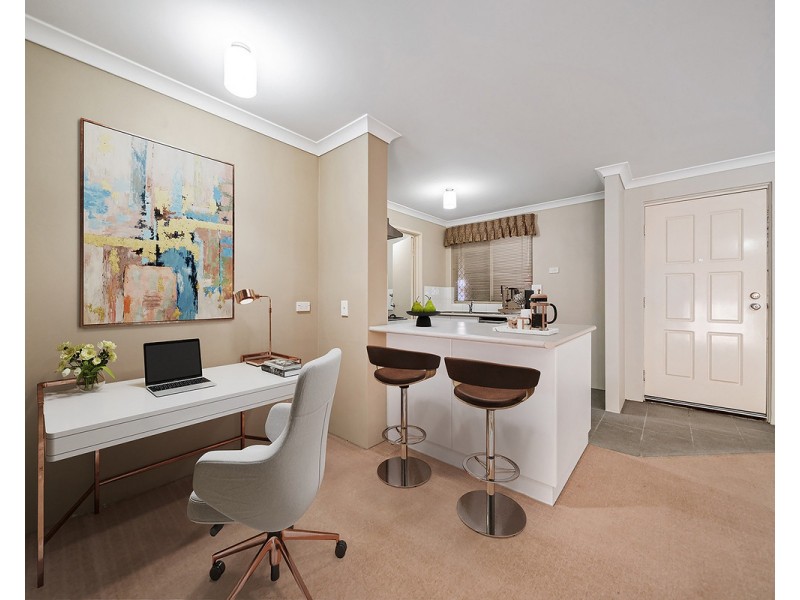 10/24 Burton Street, Cannington WA 6107