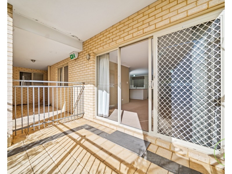 10/24 Burton Street, Cannington WA 6107