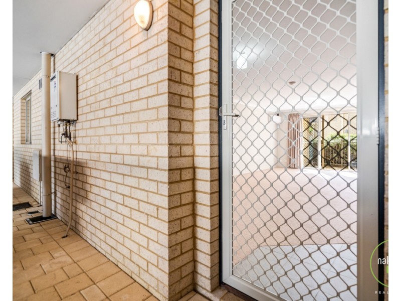 10/24 Burton Street, Cannington WA 6107
