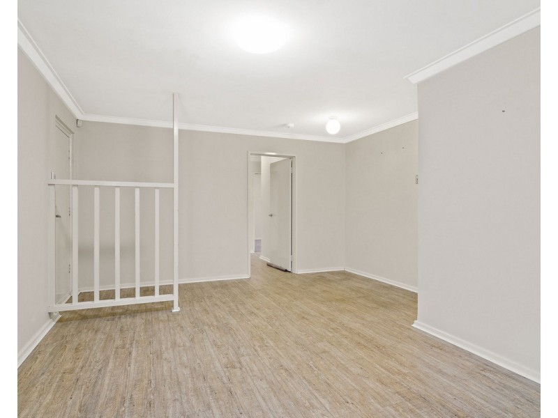 5 Kendal Court, Camillo WA 6111