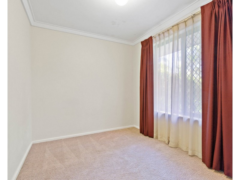 5 Kendal Court, Camillo WA 6111