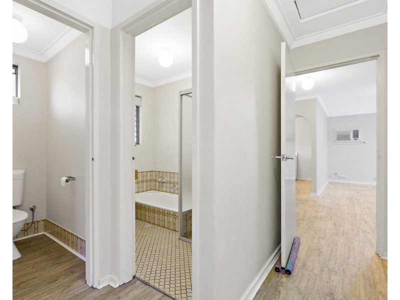 5 Kendal Court, Camillo WA 6111