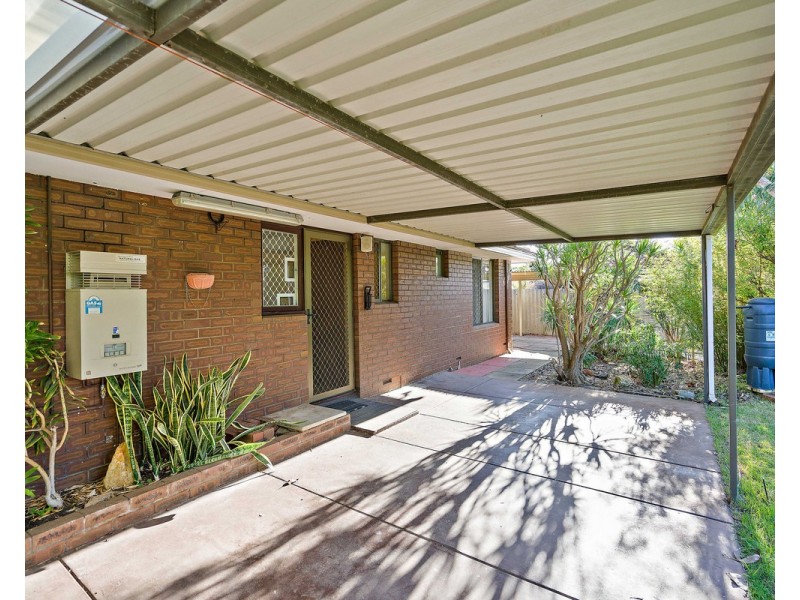 5 Kendal Court, Camillo WA 6111