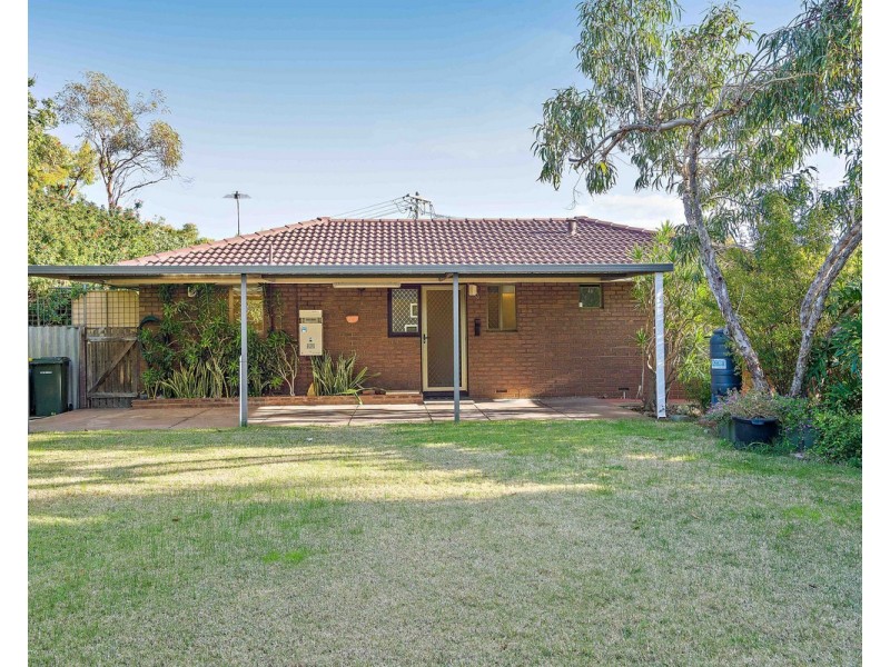 5 Kendal Court, Camillo WA 6111