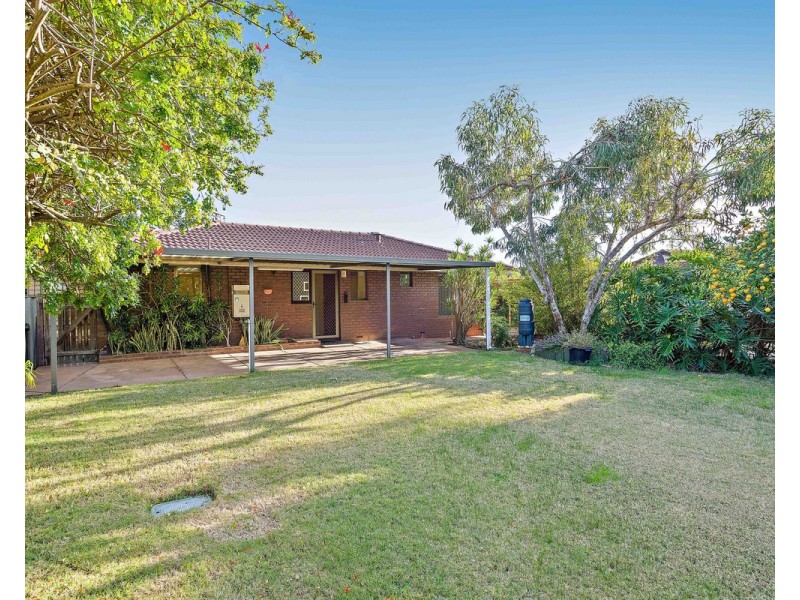 5 Kendal Court, Camillo WA 6111