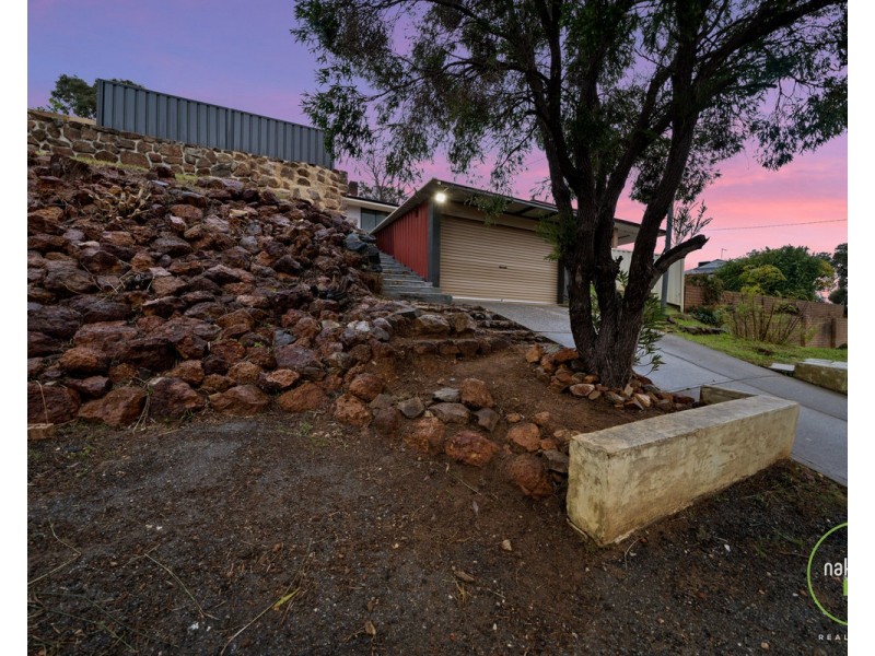 25 Jade Street, Mount Richon WA 6112