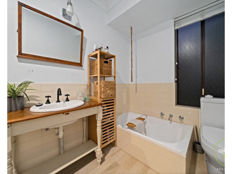 25 Jade Street, Mount Richon WA 6112