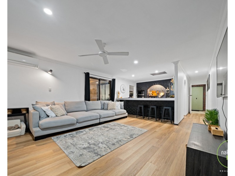 25 Jade Street, Mount Richon WA 6112