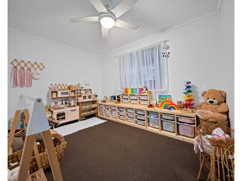 25 Jade Street, Mount Richon WA 6112