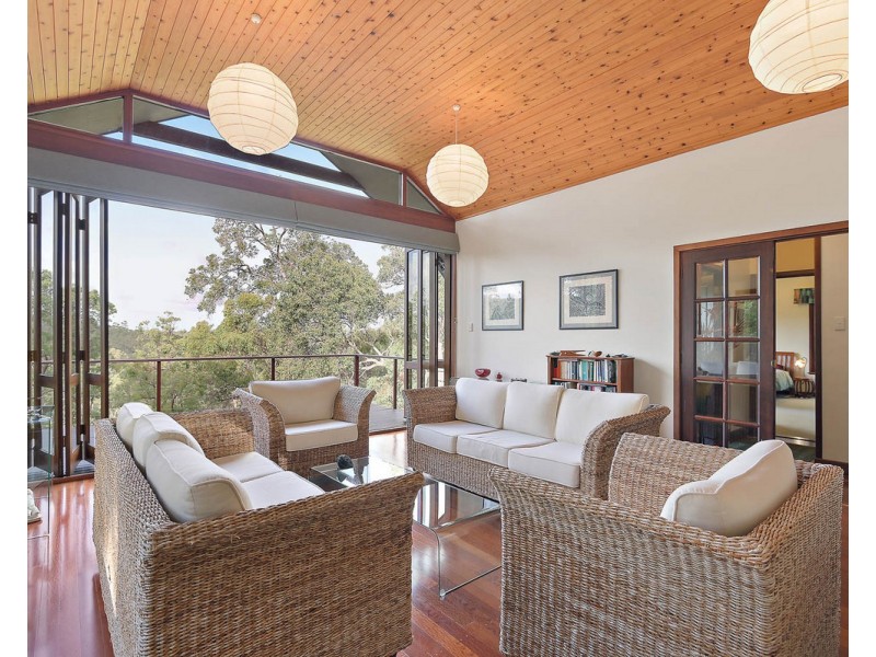 29 Simons Drive, Roleystone WA 6111