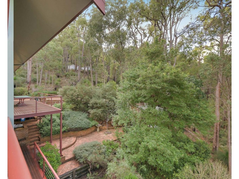 29 Simons Drive, Roleystone WA 6111