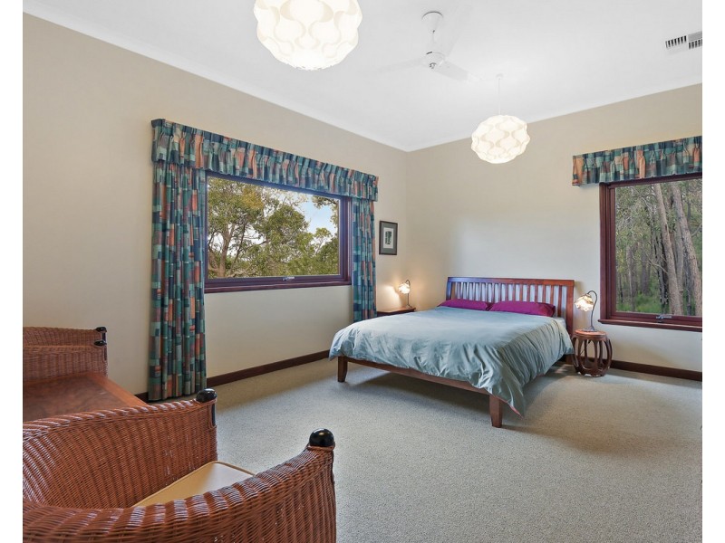 29 Simons Drive, Roleystone WA 6111