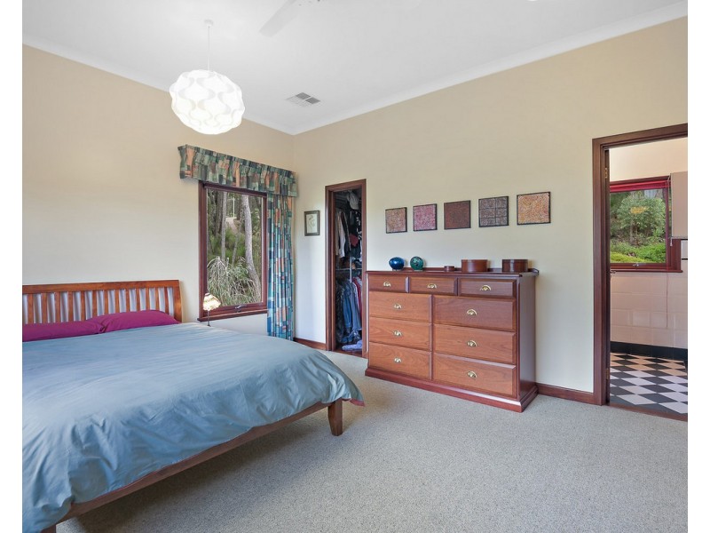 29 Simons Drive, Roleystone WA 6111