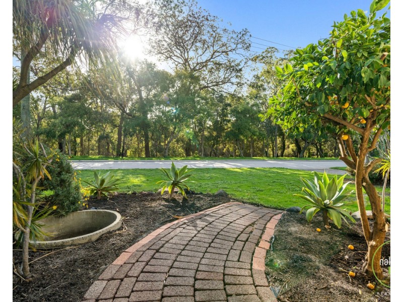 48 Windsor Drive, Gosnells WA 6110