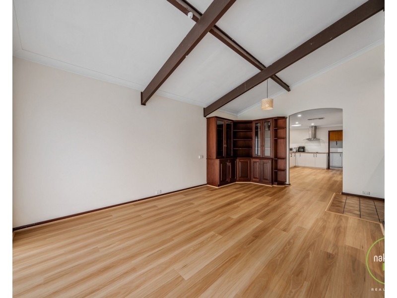 48 Windsor Drive, Gosnells WA 6110