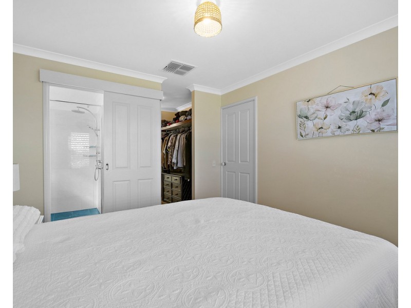 10 Billing Place, Mount Richon WA 6112