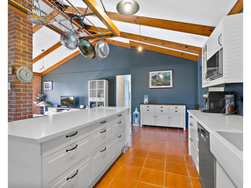 10 Billing Place, Mount Richon WA 6112