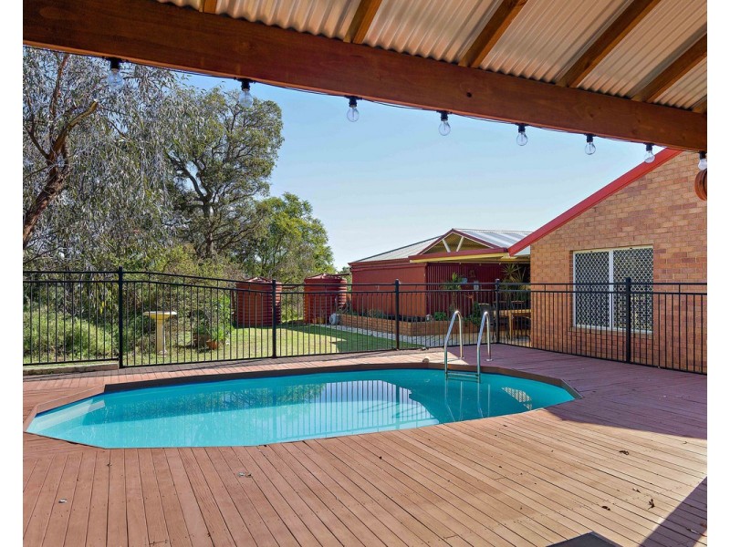 10 Billing Place, Mount Richon WA 6112