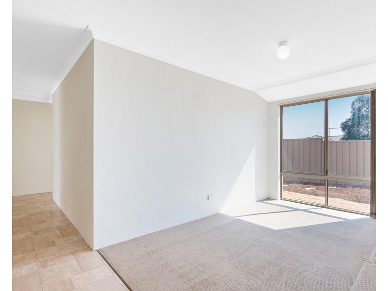 1 Trotman Court, Brookdale WA 6112