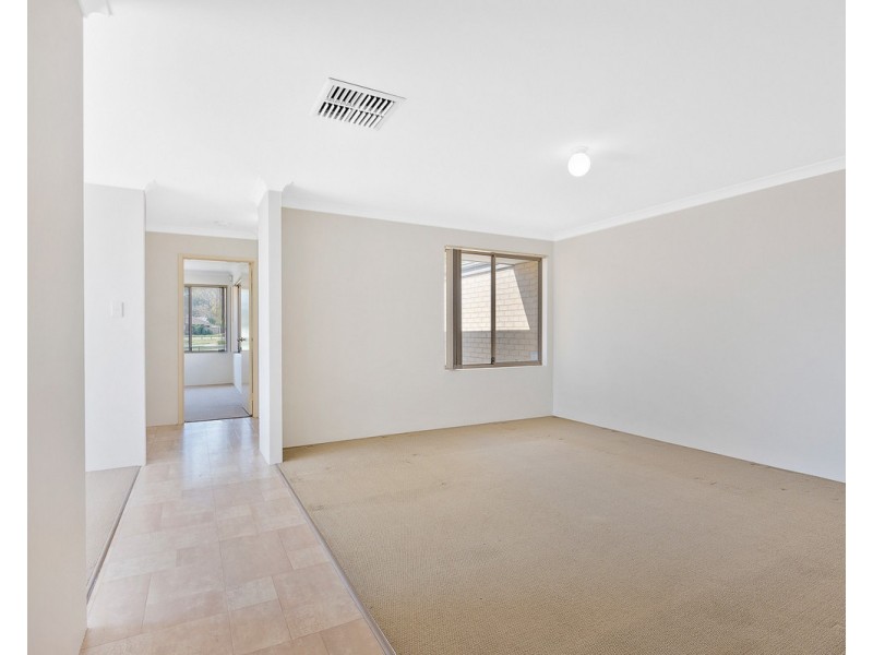 1 Trotman Court, Brookdale WA 6112