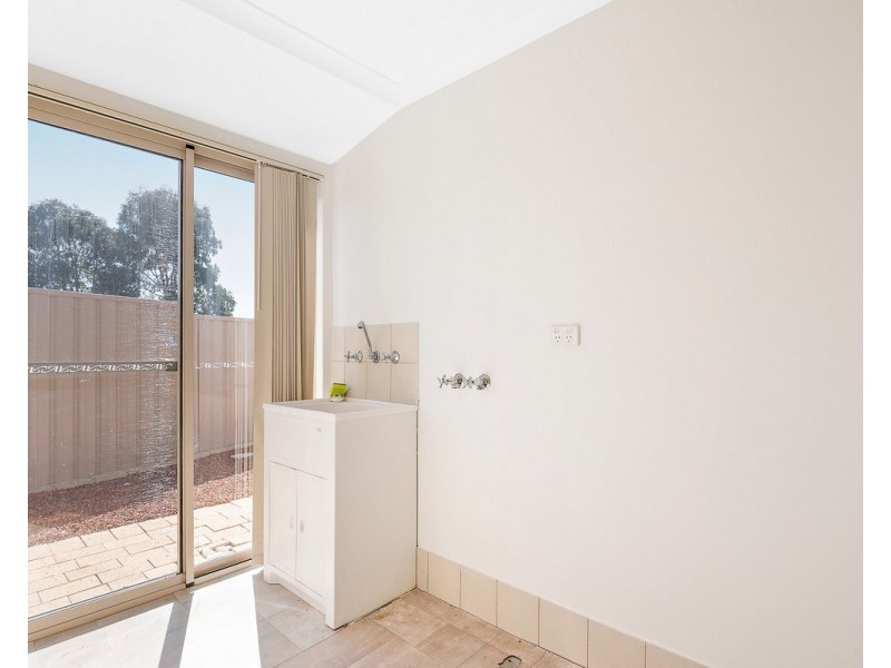 1 Trotman Court, Brookdale WA 6112