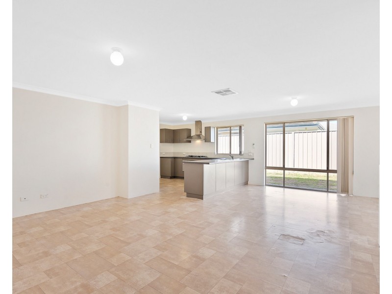 1 Trotman Court, Brookdale WA 6112