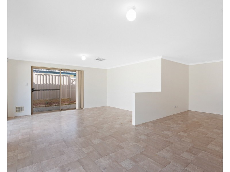 1 Trotman Court, Brookdale WA 6112