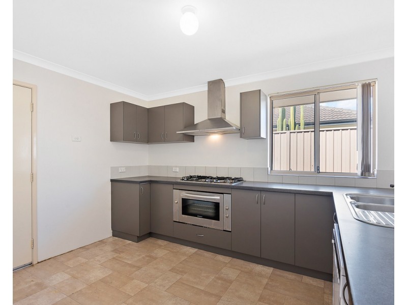 1 Trotman Court, Brookdale WA 6112