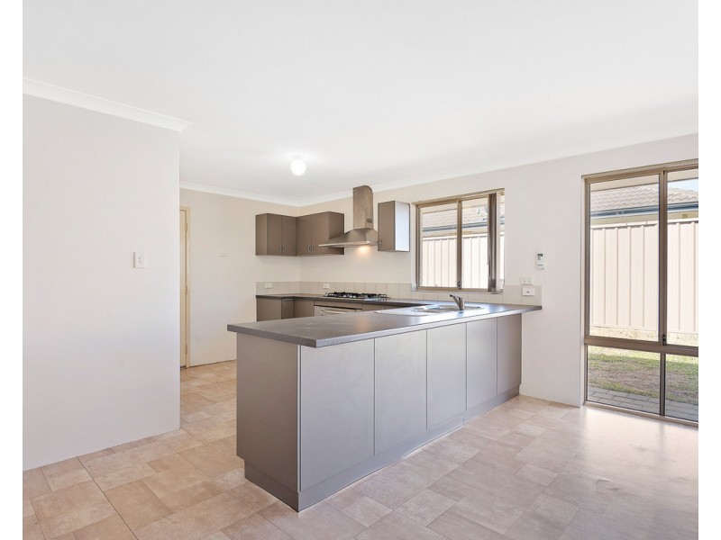 1 Trotman Court, Brookdale WA 6112