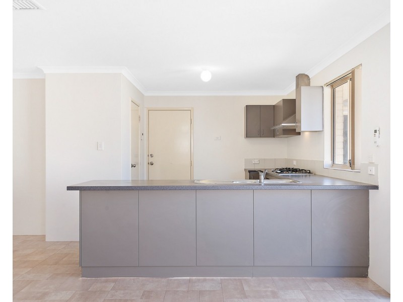 1 Trotman Court, Brookdale WA 6112