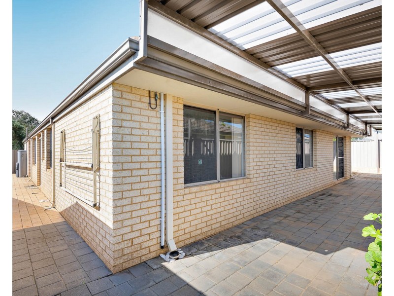 1 Trotman Court, Brookdale WA 6112