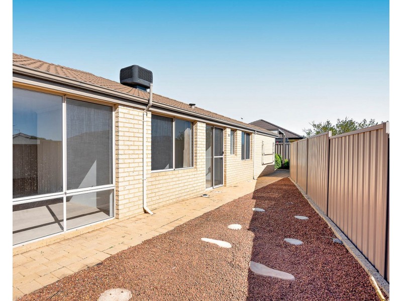 1 Trotman Court, Brookdale WA 6112