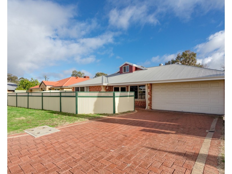 6 Huntley Close, East Cannington WA 6107