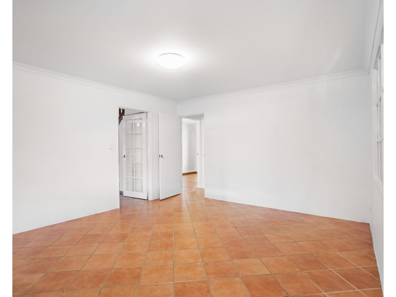 6 Huntley Close, East Cannington WA 6107