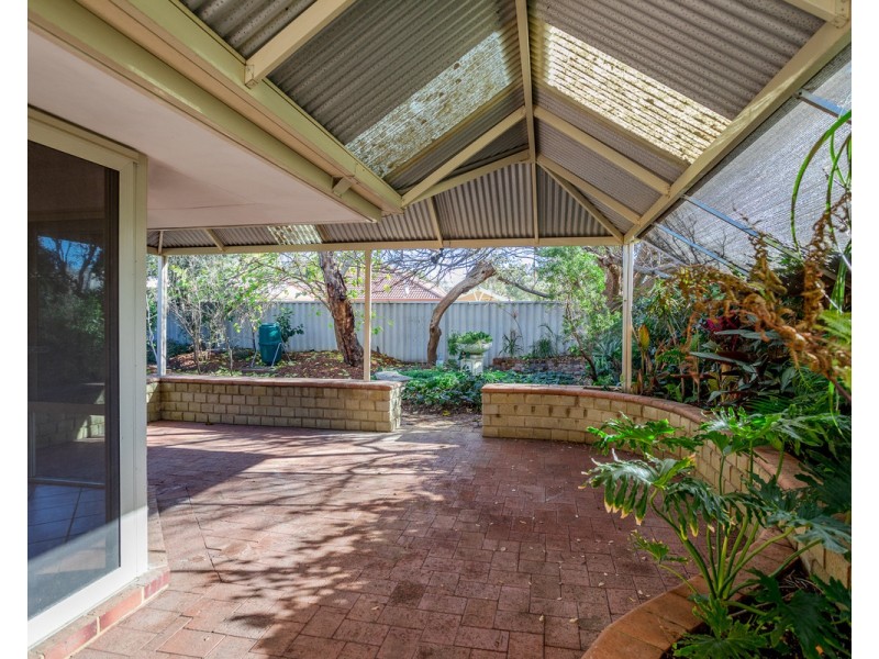 6 Huntley Close, East Cannington WA 6107