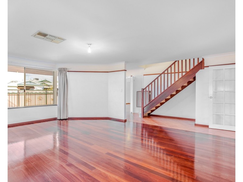 6 Huntley Close, East Cannington WA 6107