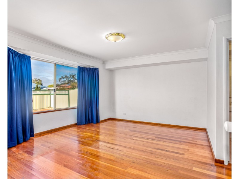 6 Huntley Close, East Cannington WA 6107