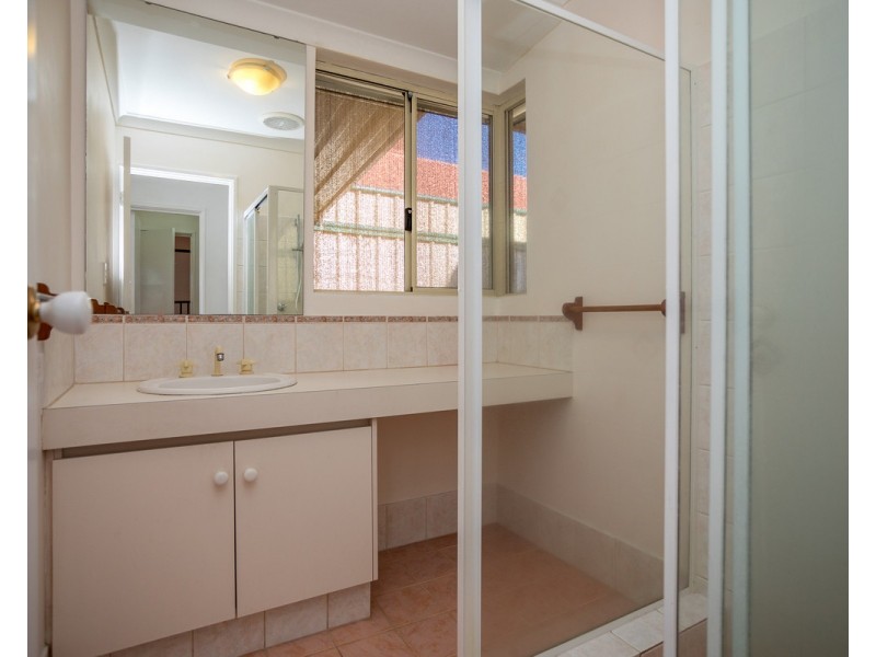 6 Huntley Close, East Cannington WA 6107