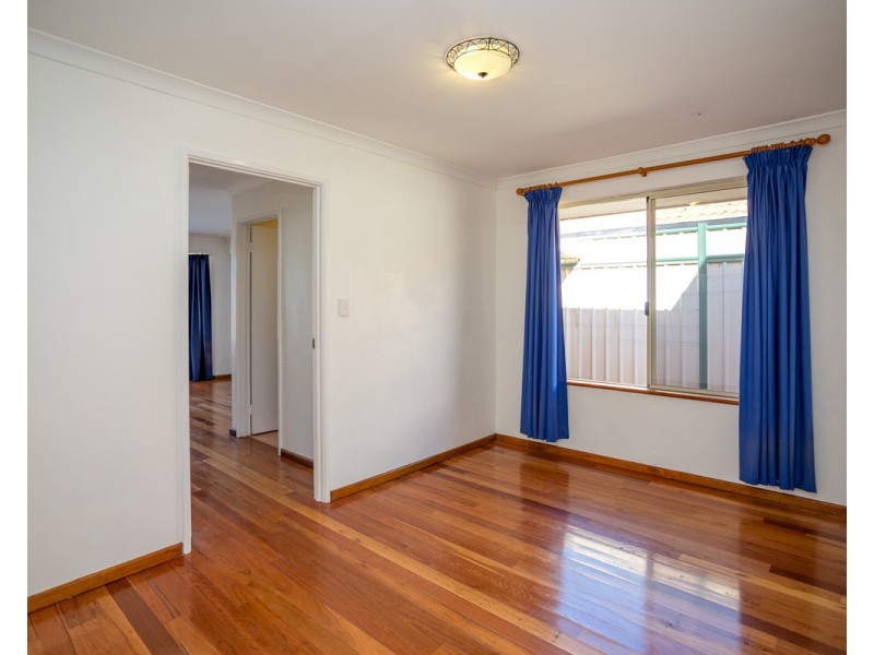 6 Huntley Close, East Cannington WA 6107