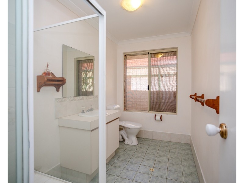 6 Huntley Close, East Cannington WA 6107