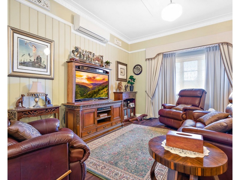 53 River Road, Kelmscott WA 6111