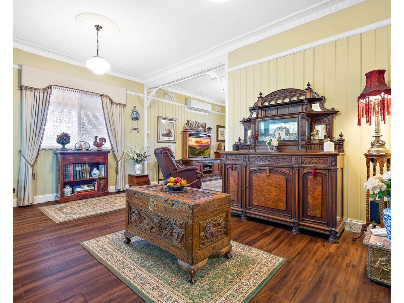 53 River Road, Kelmscott WA 6111