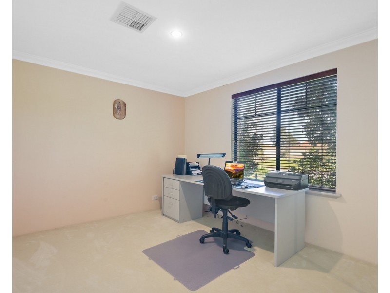 36 Mount Park Way, Canning Vale WA 6155