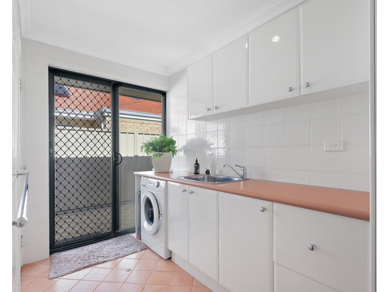 36 Mount Park Way, Canning Vale WA 6155