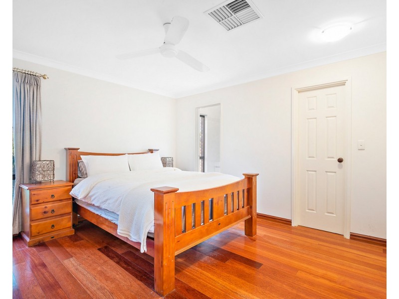 4 Crawford Court, Safety Bay WA 6169