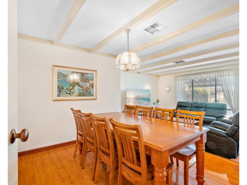 4 Crawford Court, Safety Bay WA 6169