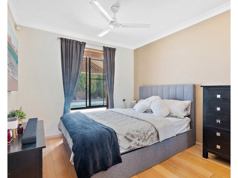 4 Crawford Court, Safety Bay WA 6169