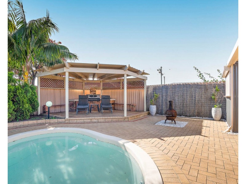 4 Crawford Court, Safety Bay WA 6169