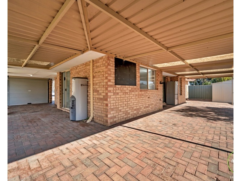 22 Logan Court, Seville Grove WA 6112
